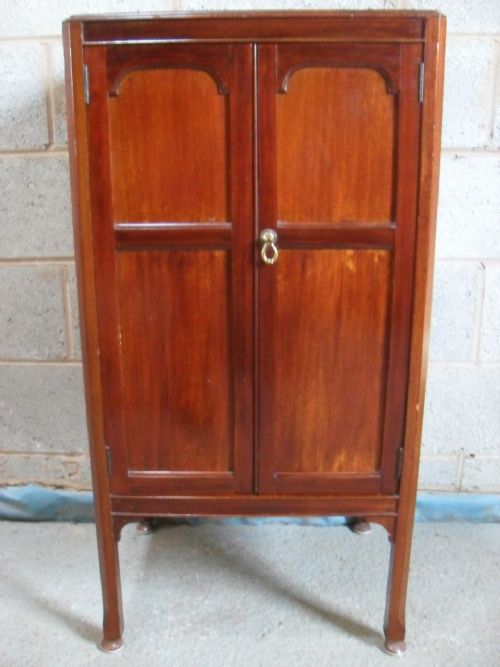Edwardian Mahogany 2 Panel Door Music Cabinet /Cupboard