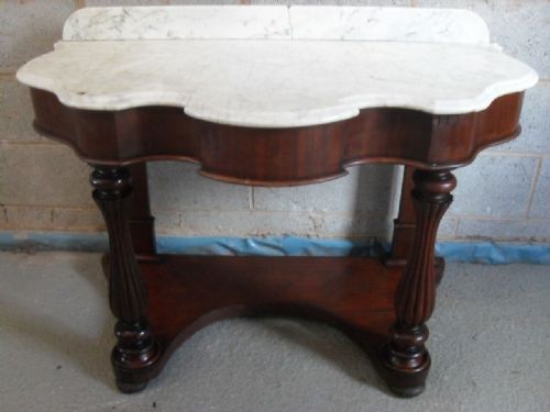 Victorian Mahogany Marble Top Shaped Front Washstand / Side Table