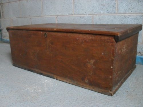18th Century Elm Chest with '1735 E.n' Carving to Back Panel