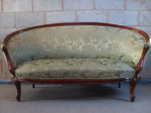 Victorian Show Wood Mahogany Upholstered Curved Back Settee