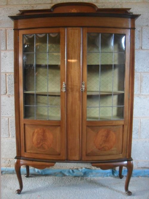 Edwardian Inlaid Mahogany Glazed Slight Bow Front Display Cabinet