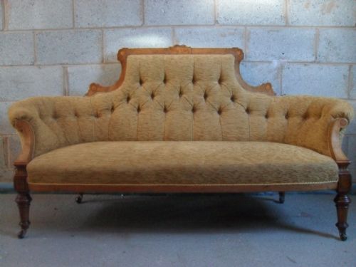 Beautiful Victorian Inlaid Walnut & Boxwood Strung Show-wood Settee / Sofa