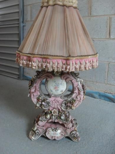 Floral Encrusted Capo Di Monte Italian Style Table Lamp