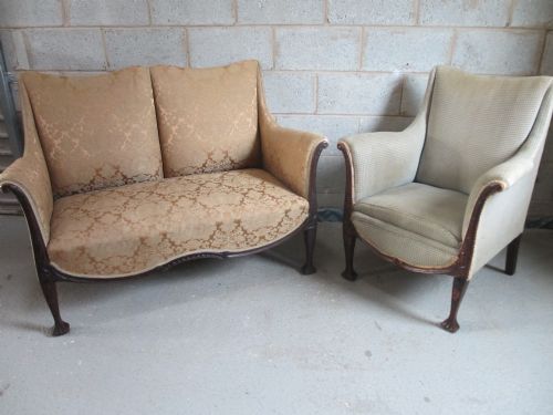 Lovely 19th Century Carved Show-wood Mahogany 2 Seater Sofa and Armchair