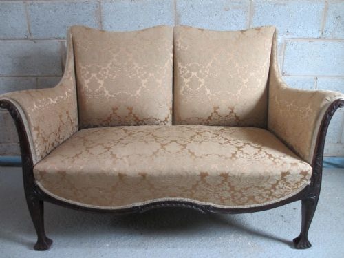 Lovely 19th Century Carved Show-wood Mahogany 2 Seater Sofa