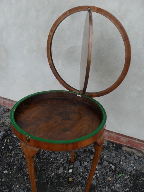 Unusual Burr Walnut Circular Spin Top Double Sided Card Games Table