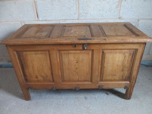 Rare 19th Century Pitch Pine 3 Panel Coffer/chest