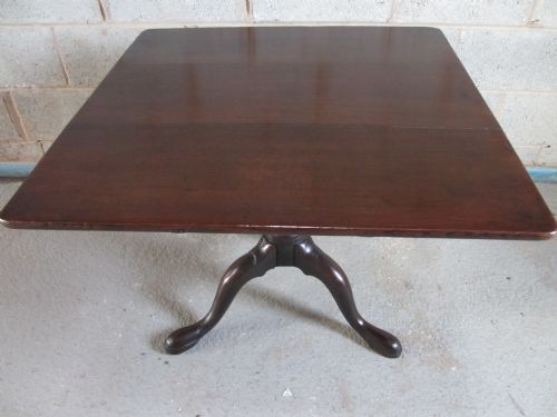 Superb Georgian Oak Square Tilt Top Breakfast Table
