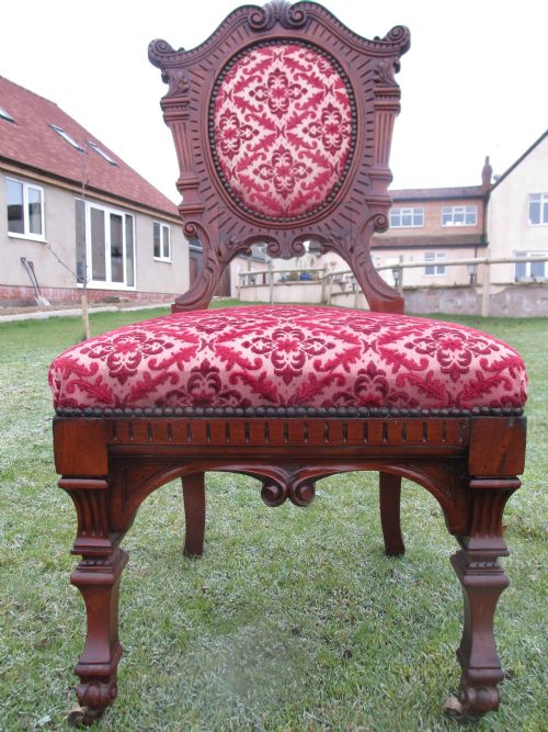 UNUSUAL SET 6 OF VICTORIAN CARVED WALNUT BALLOON BACK DINING CHAIRS - ADDITIONAL PHOTO 4