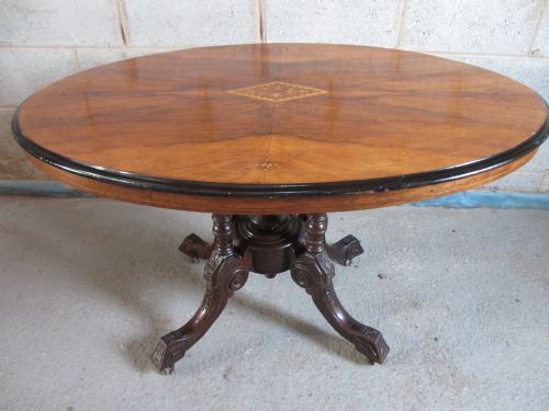Victorian Walnut and Inlaid Tilt Top Oval Breakfast / Loo Table