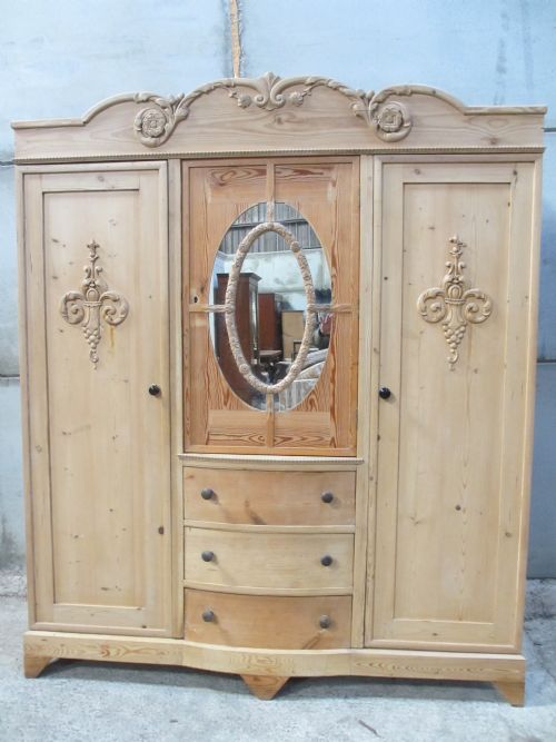 19th Century French Pitch Pine 3 Section Oval Mirror Wardrobe