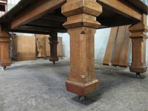 VICTORIAN LIGHT OAK GOTHIC EXTENDING DINING TABLE - ADDITIONAL PHOTO 7