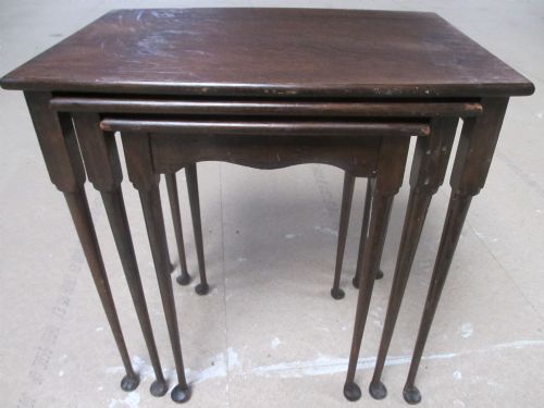 Late 19th Century Slight Bow Edged Nest of 3 Oak  Occasional Tables