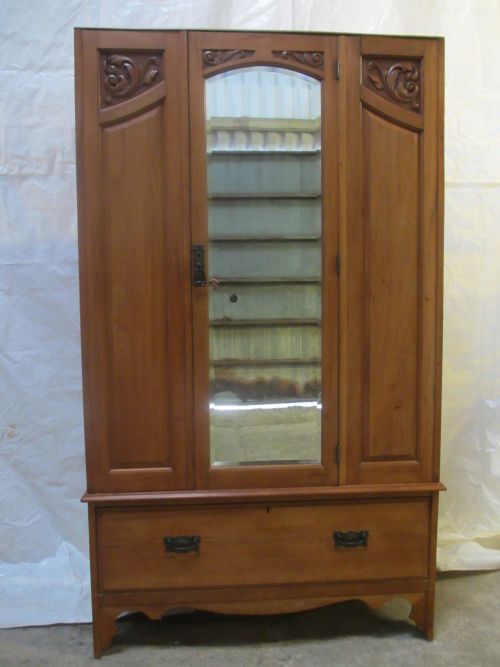 Victorian / Edwardian Satin Walnut Bevel Mirror Door Wardrobe