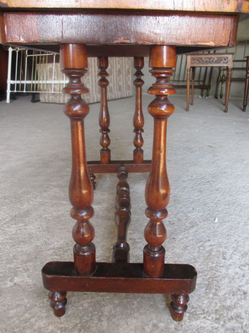 VICTORIAN RECTANGULAR WALNUT BOXWOOD INLAID GAMES TABLE - ADDITIONAL PHOTO 10
