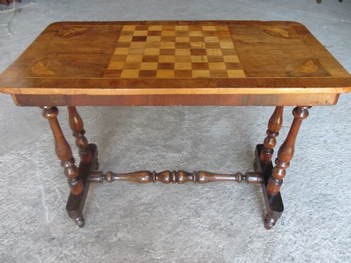 VICTORIAN RECTANGULAR WALNUT BOXWOOD INLAID GAMES TABLE - ADDITIONAL PHOTO 11