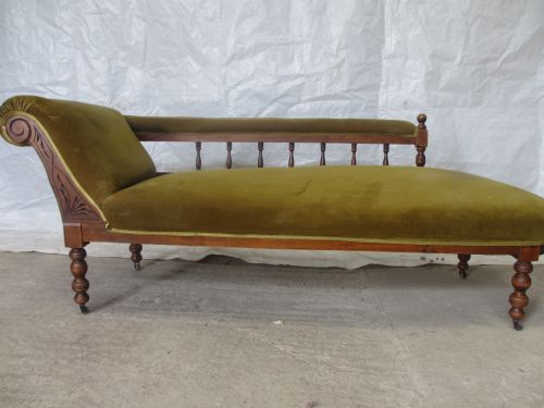 Victorian Mahogany Green Upholstered Chaise Longue