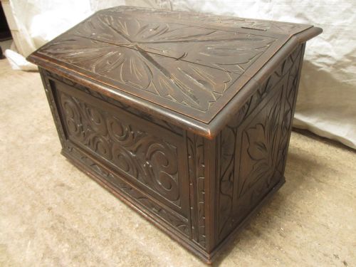 Victorian Oak Sloped Top Log Box / Coffer