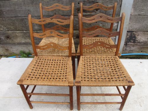 Quality Set of 4 Oak and Elm Ladder Back Dining Chairs