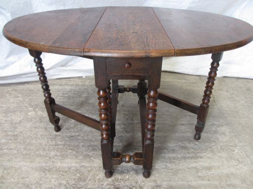 Victorian Solid Oak Oval Bobbin Leg Gateleg Dining Table