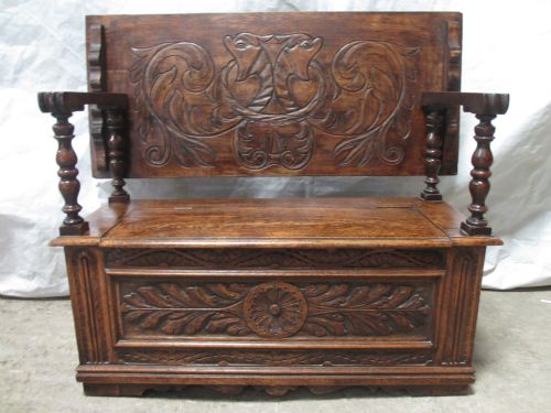 Superb Victorian Carved Oak Monks Bench / Settle