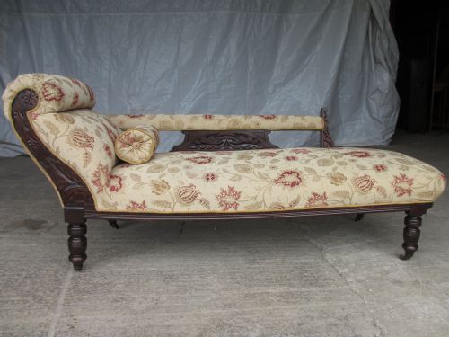 Victorian Carved Mahogany and Upholstered Chaise-longue Sofa
