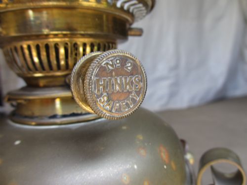 VICTORIAN TALL BRASS HINKS OIL LAMP - ADDITIONAL PHOTO 3