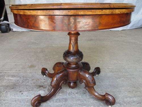 SUPERB 19TH CENTURY CARVED BURR WALNUT DEMILUNE SLIGHTLY OVAL FOLD OVER CARD GAMES TABLE - ADDITIONAL PHOTO 8