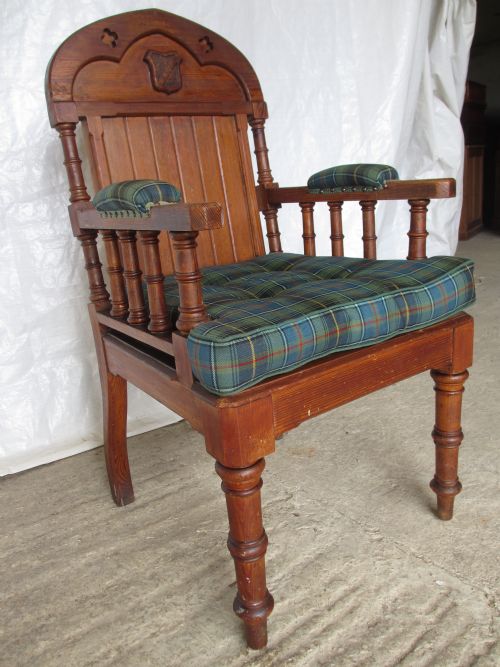 SUPERB VICTORIAN PITCH PINE GOTHIC THRONE ARMCHAIR - ADDITIONAL PHOTO 1