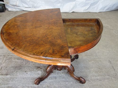SUPERB 19TH CENTURY CARVED BURR WALNUT DEMILUNE SLIGHTLY OVAL FOLD OVER CARD GAMES TABLE - ADDITIONAL PHOTO 9