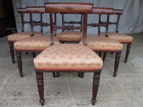 Set of 6 William IV Mahogany Bar Back Dining Chairs with Carved Bar, Overstuffed Upholstered Seats, Turned and Reeded Forelegs
