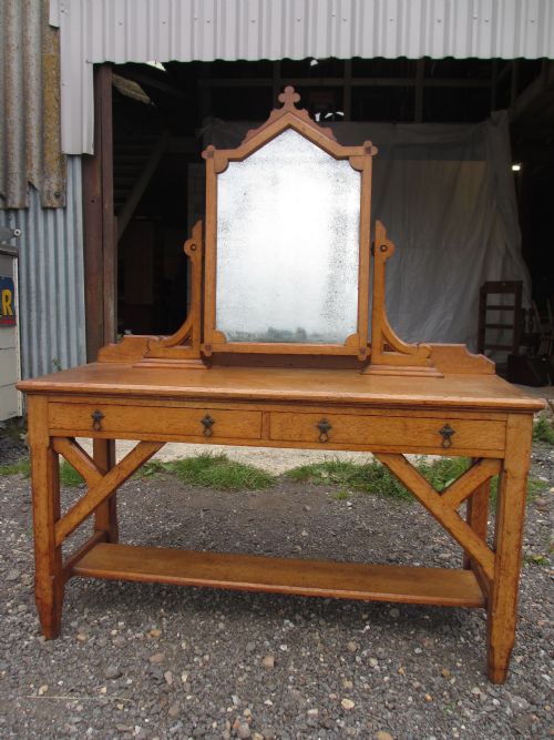 Superb Victorian Carved Oak Gothic Revival Swing Mirror Dressing Table, Two Apron Drawers, Canted Corners to Supports with Washstand Stretcher