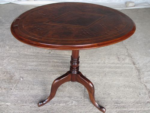 Victorian Inlaid Walnut Topped Occasional Lamp Table with Turned Column and Tripod Swept Legs
