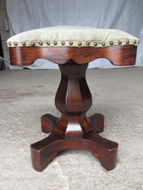 Lovely 19th Century Rosewood Serpentine Edged Adjustable Screw Music Piano Stool