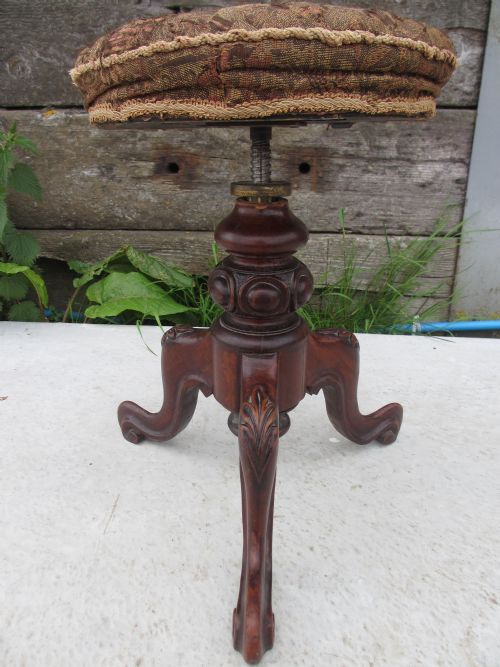 Victorian Carved Mahogany Tripod Leg Revolving Adjustable Piano Stool