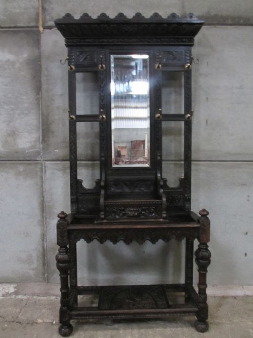Fantastic Victorian Carved Oak Bevel Mirror Hall Stand