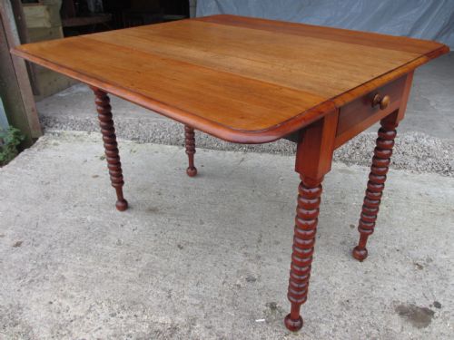 Victorian Mahogany Bobbin Leg Pembroke Table with Drawer