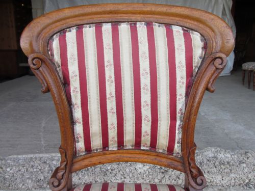 PAIR 19TH CENTURY OAK UPHOLSTERED SHAPED BALLOON BACK SIDE DINING CHAIRS WITH SCROLL CARVING AND CABRIOLE LEGS - ADDITIONAL PHOTO 4