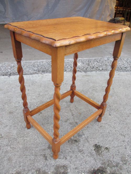 Oak Barley Twist Wavy Edged Rectangular Occasional Lamp Table C1900