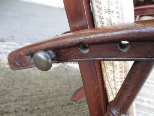 19TH CENTURY MAHOGANY ADJUSTABLE STEAMER ARMCHAIR LADDERBACK ON CASTORS - ADDITIONAL PHOTO 6