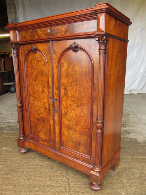 Superb Victorian Burr Walnut Cabinet Buffet with Key
