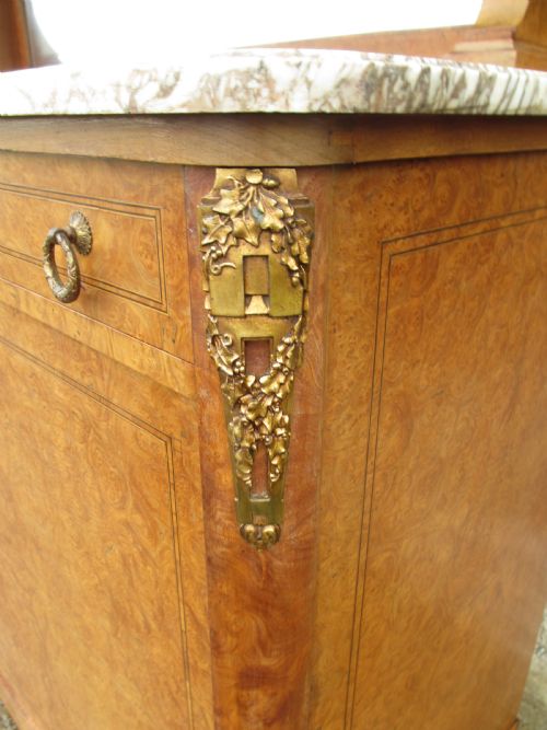 FRENCH BIRDS EYE MAPLE BUFFET MARBLE TOPPED WITH KEY ORMOLU - ADDITIONAL PHOTO 1