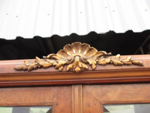 FRENCH BIRDS EYE MAPLE BUFFET MARBLE TOPPED WITH KEY ORMOLU - ADDITIONAL PHOTO 7