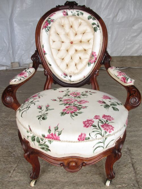 Early Victorian Mahogany Carved Show Wood Button Upholstered Spoon Back Armchair