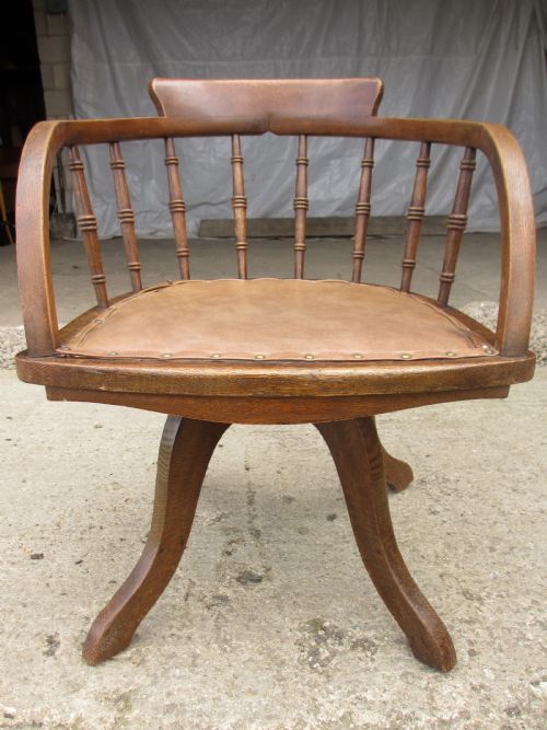 Edwardian Oak Spindle Back Swivel Desk Chair