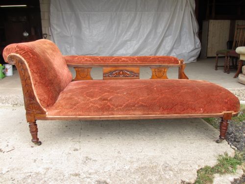 Victorian Carved Mahogany Upholstered Chaise Longue