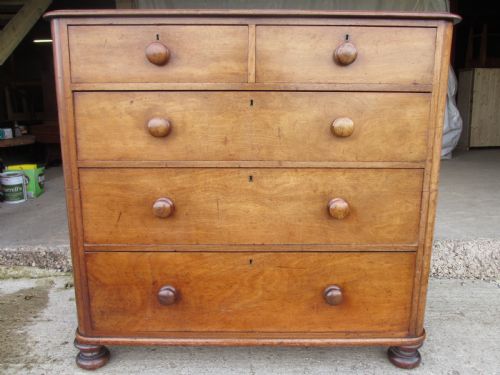 Victorian  Mahogany 4 Tier Chest of Drawers