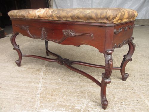 19TH CENTURY MAHOGANY UPHOLSTERED DUET MUSIC STOOL - ADDITIONAL PHOTO 2