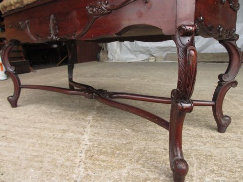 19TH CENTURY MAHOGANY UPHOLSTERED DUET MUSIC STOOL - ADDITIONAL PHOTO 6