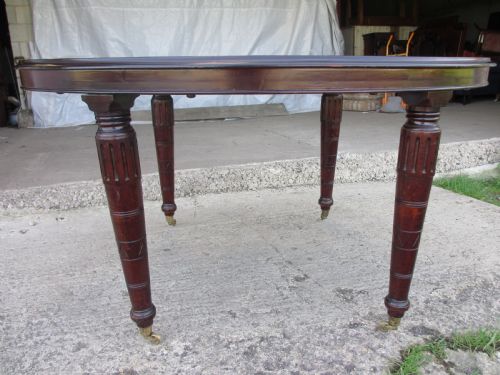 Victorian Oval Mahogany Centre Dining Table